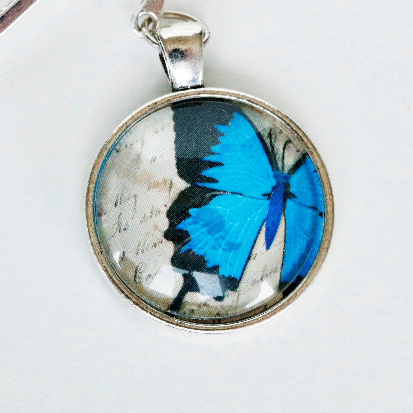 Butterfly Cabochon Charms, Artsy Butterflies Clips, Butterfly Bookmarks, 1 inch, 25mm