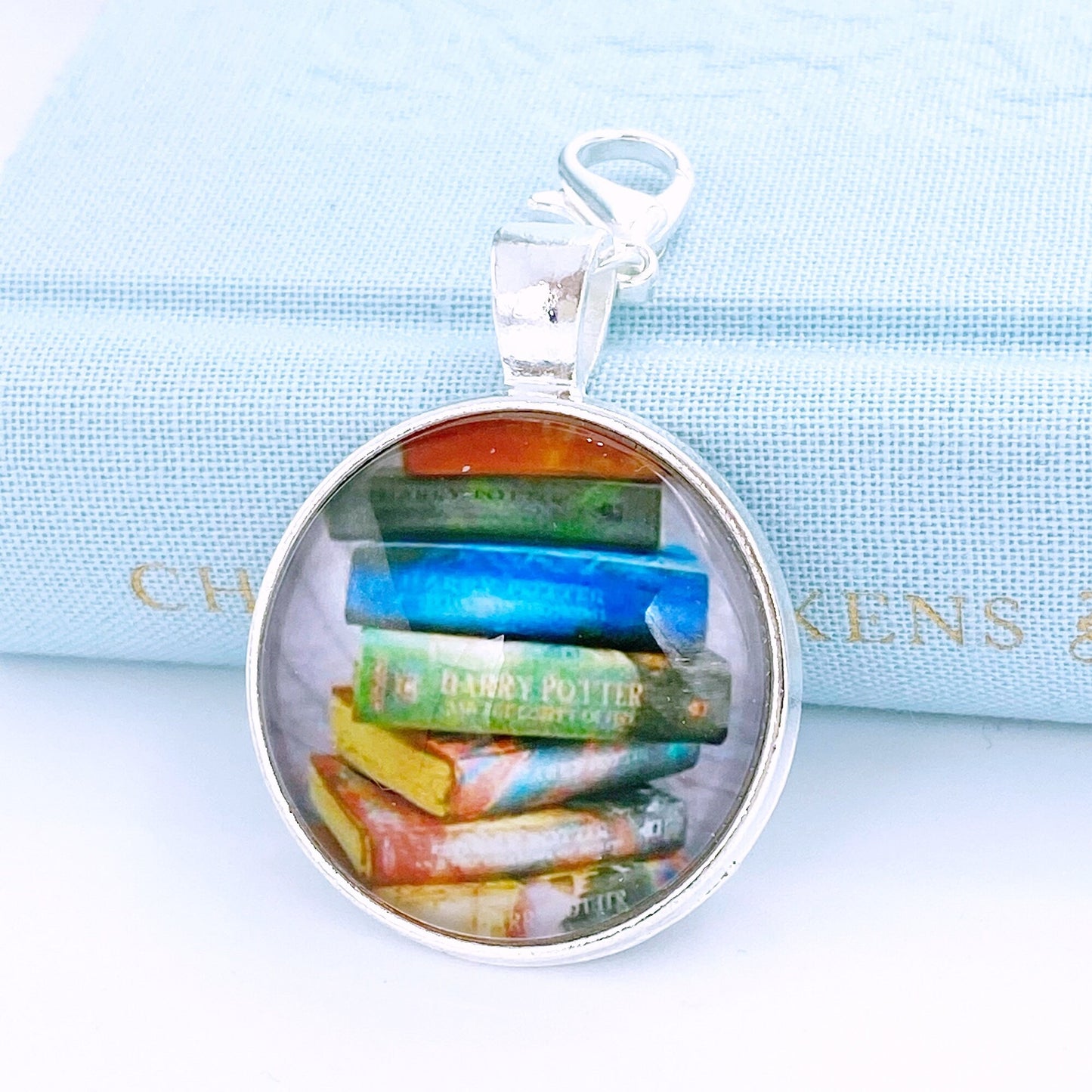 Book Lovers 25mm Cabochons, Reader's Clips, Bookish Bookmarks,  Teacher Gifts Under $10, Mom, Bookworm, Gift for Librarian